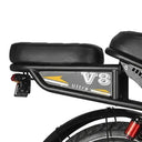 V8 Ultra aizmugurējais sēdeklītis